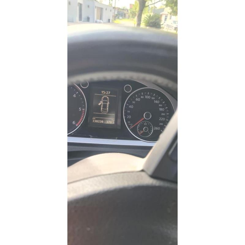 Volkswagen Passat 2011 2.0 TDI - 9
