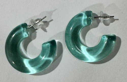Aros Celeste Transparente En Forma De C Gruesa Resina 2,8cm Celeste - 3