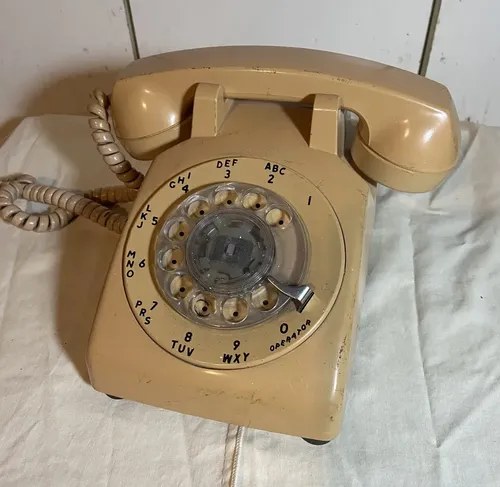 Antiguo Teléfono De Línea A Disco Color Suela, Buen Estado Suela