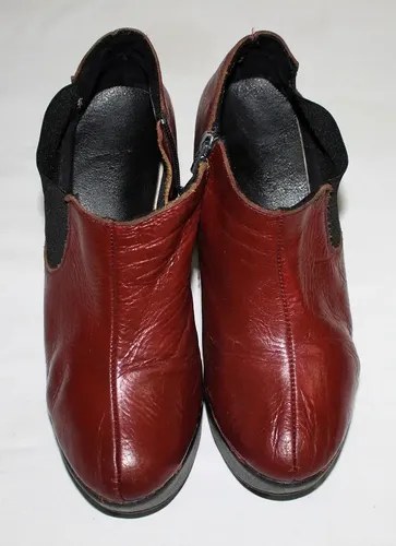 Bota Taco Chino Bordo N° 37 Cierre Elastico- Livianas Cuero Bordó Liso 37 Ar