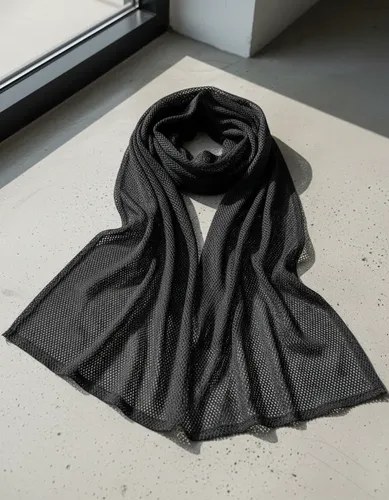 Bufanda Pashmina Negra De Red 85 Cm X 1,60 M Tactica Spf Negro Liso L