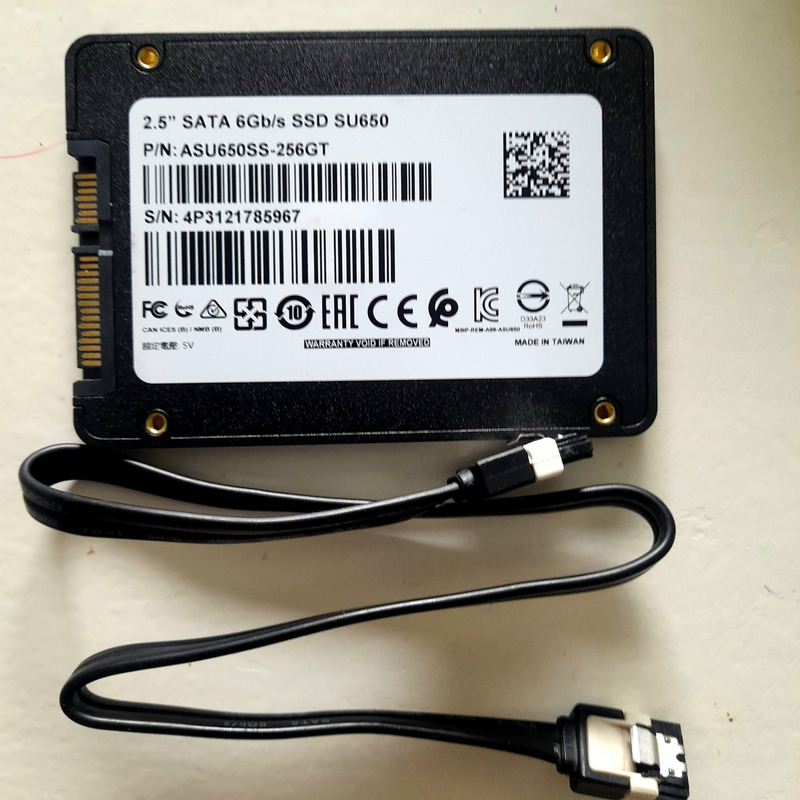 DISCO SOLIDO INTERNO ADATA SU 650 Y CABLE - 2