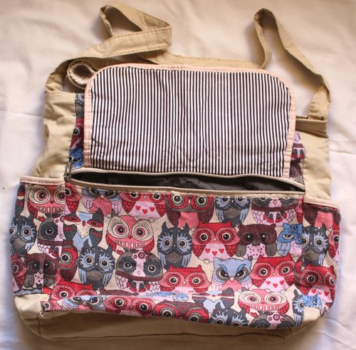 Cartera Beige Buho Gabardina Gruesa Bolsillos Liviana Beige Búho - 3