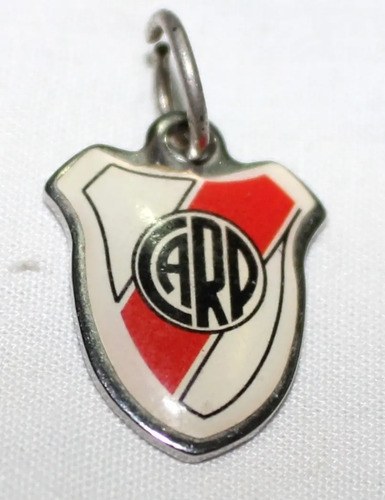 Dije De River Metal Y Acrílico 1,8 Cm Rojo