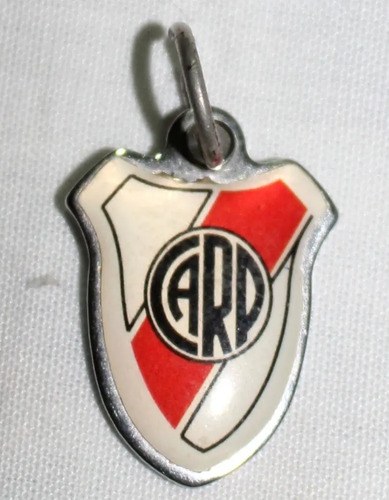 Dije De River Metal Y Acrílico 1,8 Cm Rojo - 3