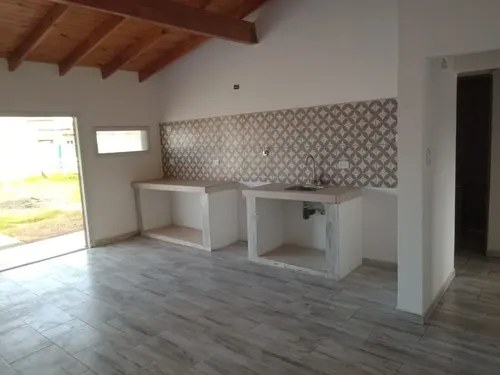 Casa En Venta En Barrio Haras El Terraplen Seguridad Amenities Lote De 10 X 30 M Pileta, Parrilla, Q
