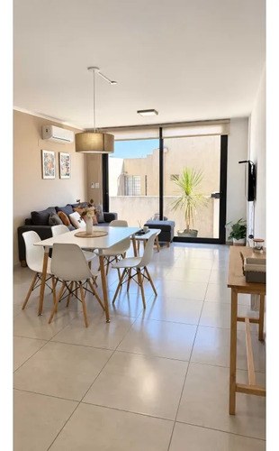 Venta Categoria Dpto 2 Dormitori +gran Patio +cochera |a Pasos Shoping
