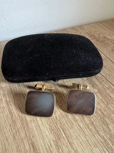 Par De Gemelos De Metal Con Nacar Beige - 2