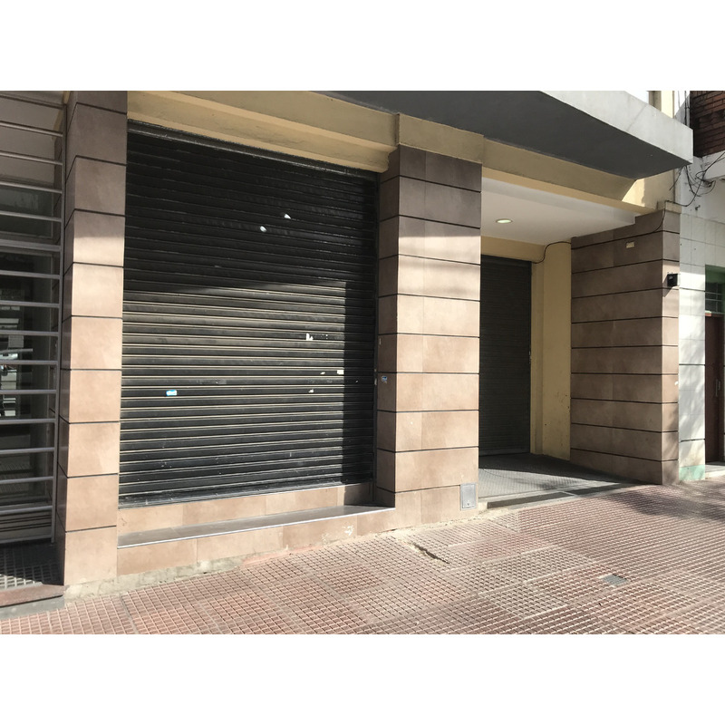 LOCAL COMERCIAL EN VENTA 243 MTS2 AV - 16