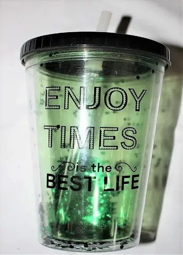Vaso Con Tapa Y Sorbete Acrilico Frase Brillos Verde 500 Ml Verde - 3