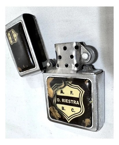 Cenicero Estilo Zippo De Riestra Gastado Una Reliquia Negro Riestra - 3
