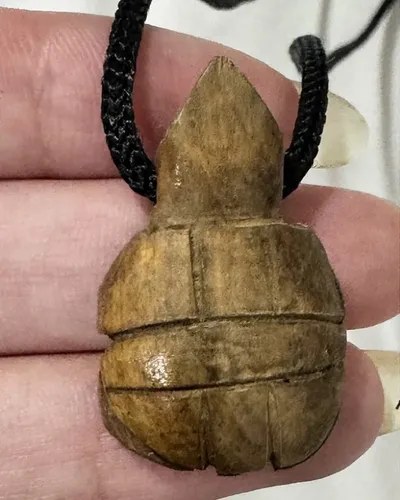 Dije Madera Tallado Tortuga Totem Suerte Fortaleza Energia Marrón Claro - 6