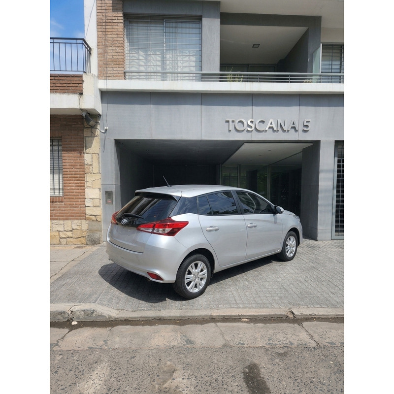 Toyota Yaris 2021 Xls 1.5 Mt 5p - 5