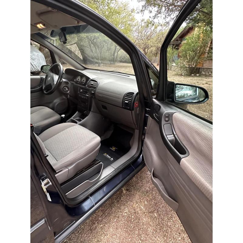 Chevrolet Zafira 2008 GL - 12