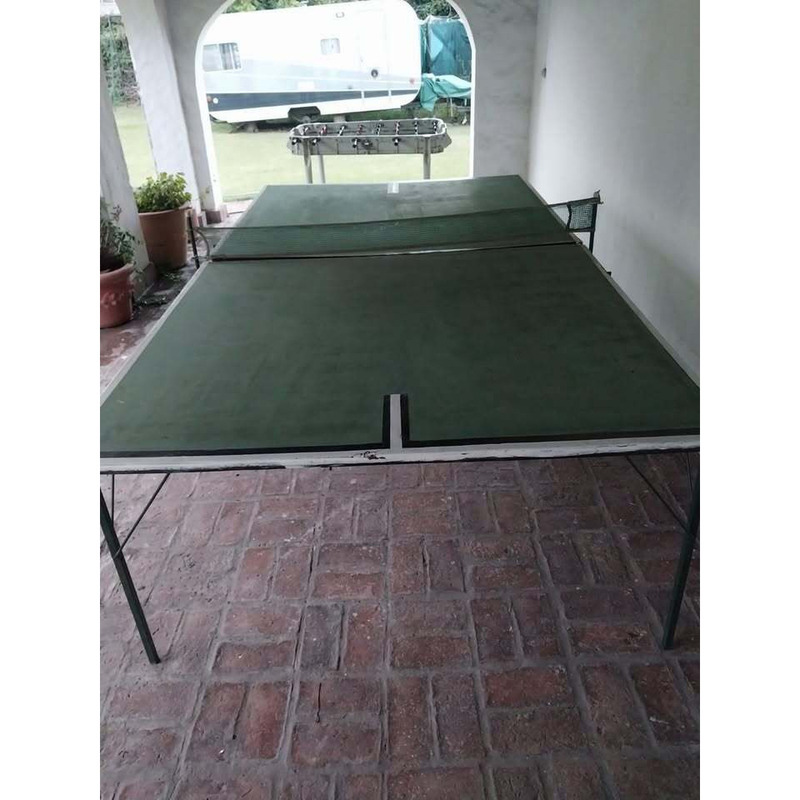 Mesa de ping pong plegable.buen estado