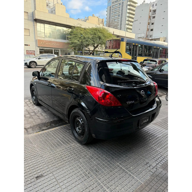 Nissan Tiida 1.8 Visia 2010 - 140.000 km - 7