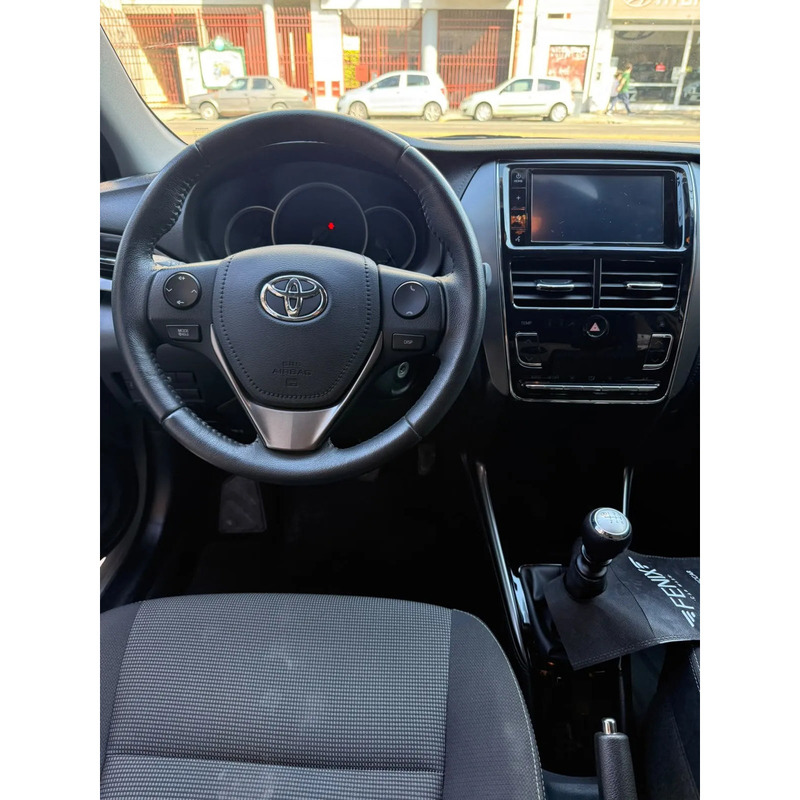 Toyota Yaris 1.5 107cv Xls 2024 - 38.000 km - 5