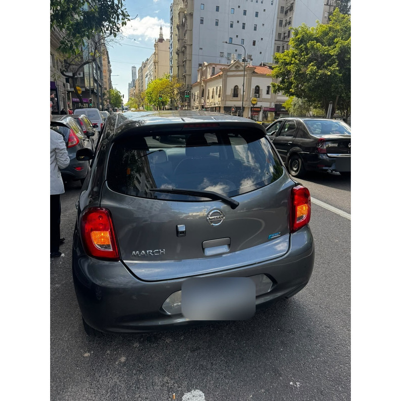 Nissan March AT 2016 - 3