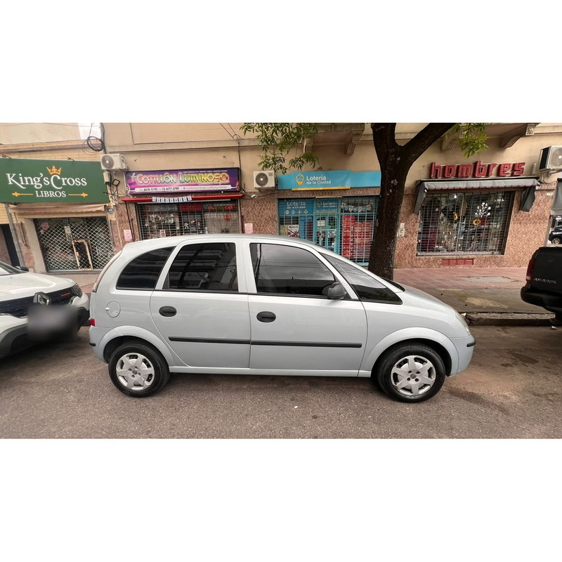 Chevrolet Meriva 1.8 GL Plus 2011 - 3