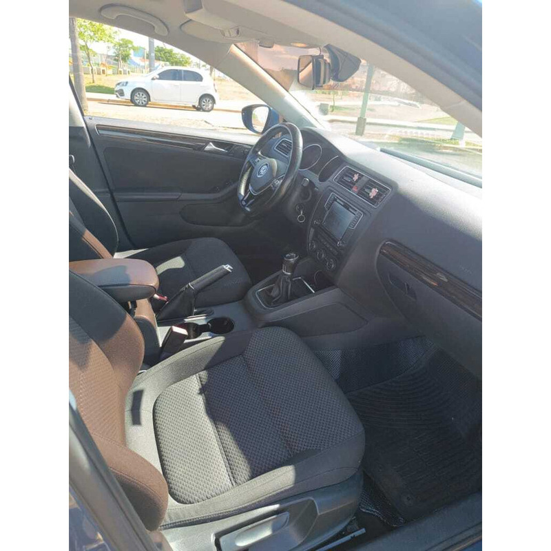 Volkswagen Vento 2018 - 17
