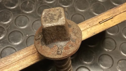 Antiguo Tornillo Ferrocarril - 2