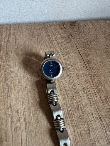 Reloj Seiko Para Mujer Plateado Con Azul Resistente Al Agua Plateado Azul Marino - 2