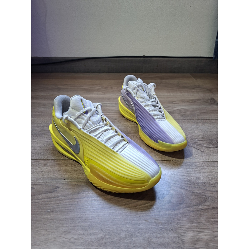 Nike G.T