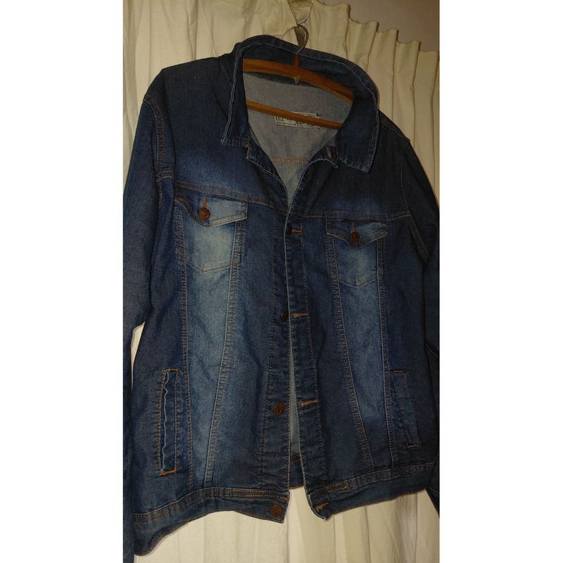 CAMPERA DE JEAN, PERFECTO ESTADO (XL) - 2