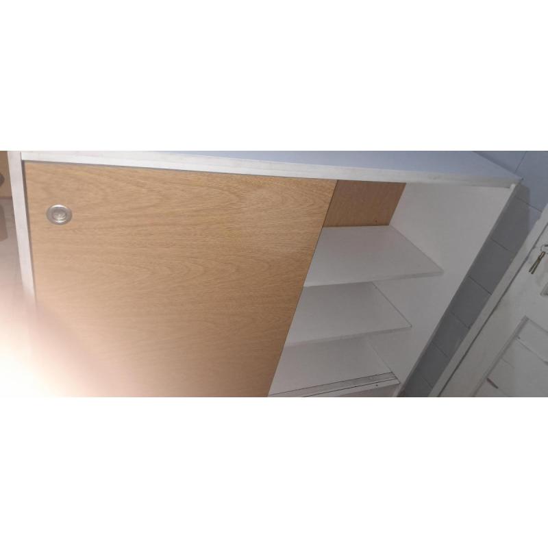 Vendo desayunador funcional