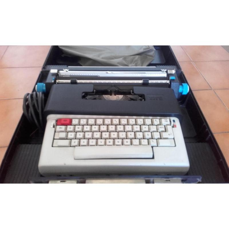MÁnquina De Escribir ElÉctrica - 2