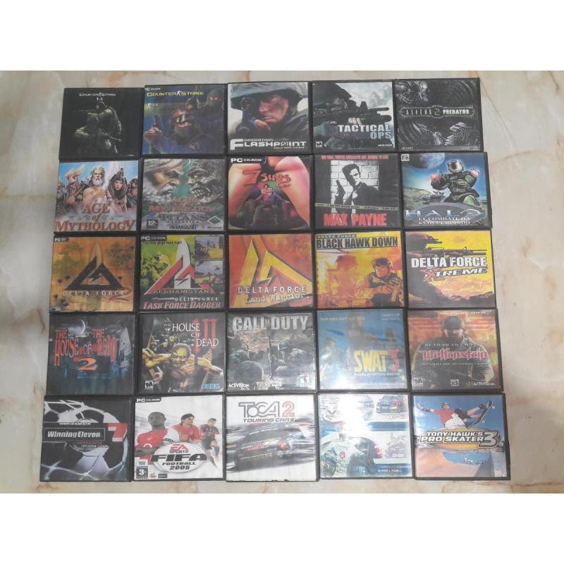 Torre con juegos de PC en CD - 2