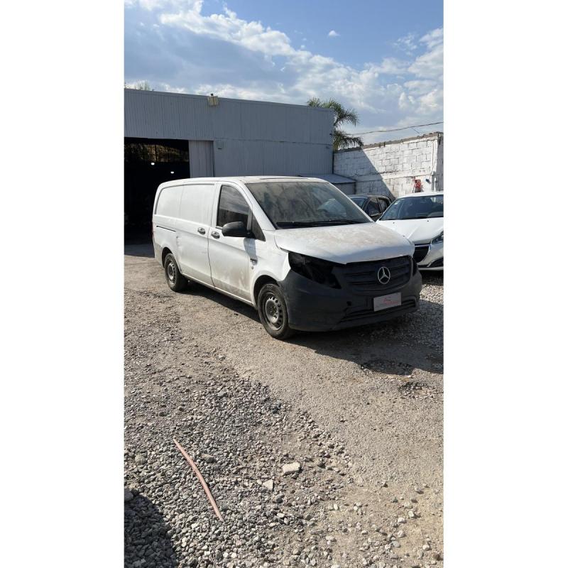 Mercedes Benz Vito 111 Cdi Modelo:2017 Color: Gris - 2