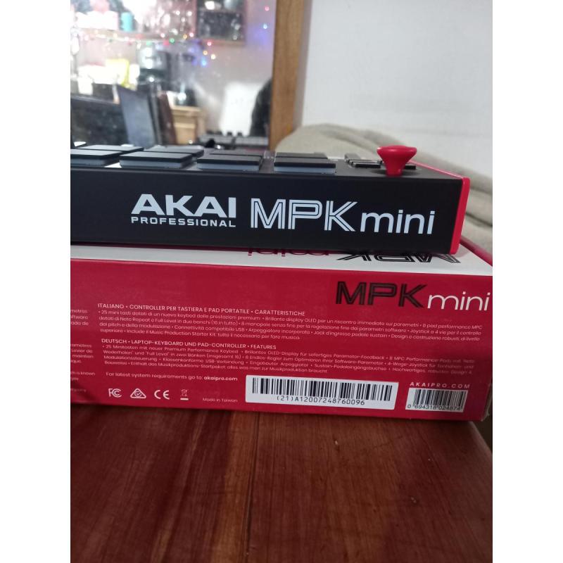 Vendo controlador MIDI Akai - 2