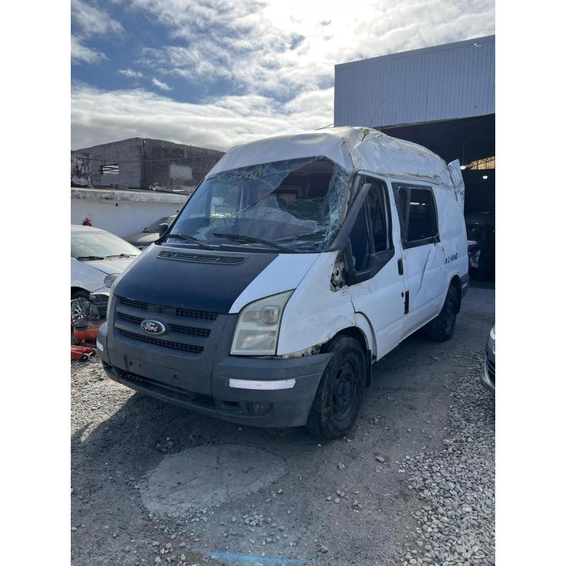 Ford Transit 2.4 Tdi Furgon Corto Modelo:2012 Color:blanco 