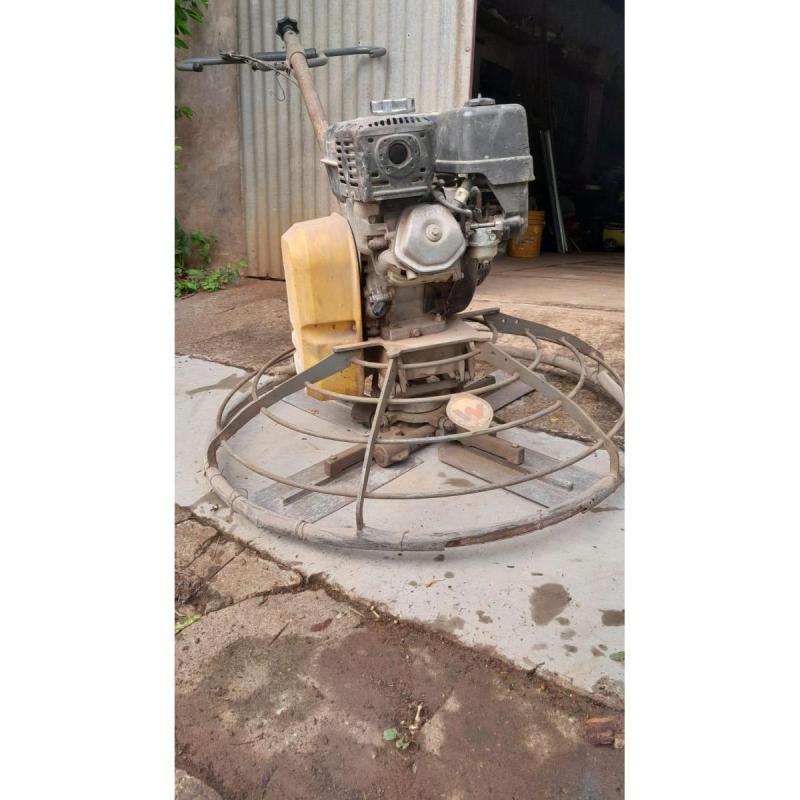 Alisadora Wacker Neuson 8,5 HP 95 cm. 36" + Balde de Palas y Respuestos