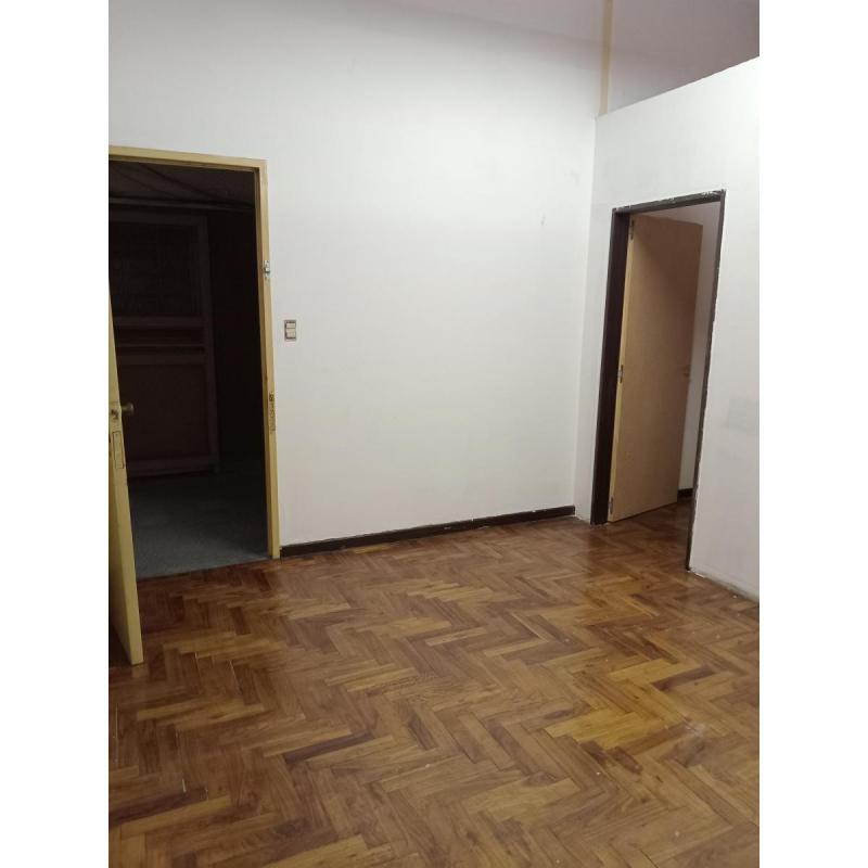 Vendo Oficina muy buena ubicación 30 m2 Dueño Directo - 7