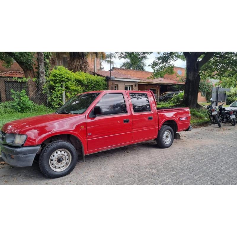 Vendo camioneta Isuzu