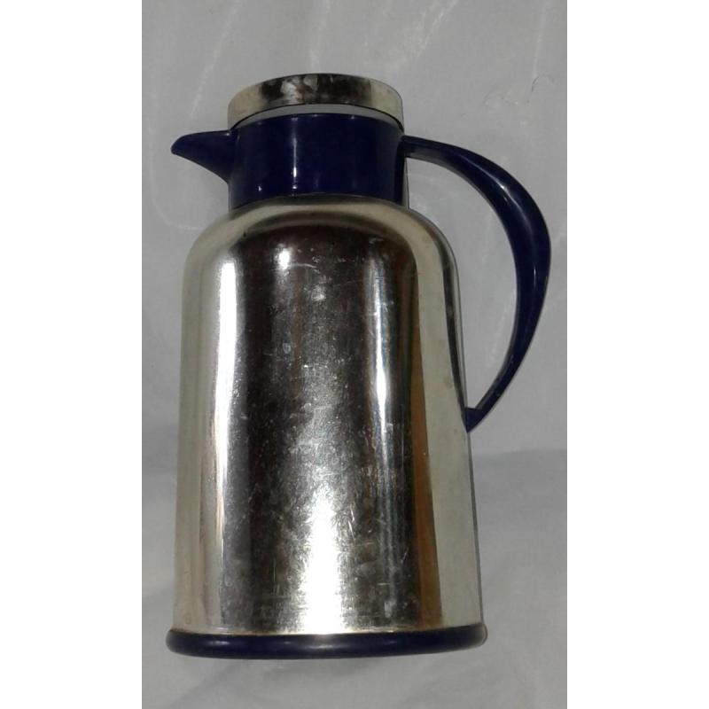 Termo de 1 lt con tapa vertedora - 6/6