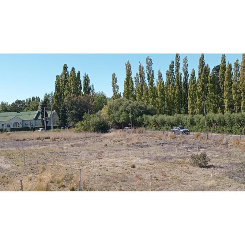 Particular. Trelew. Terreno en la mejor zona residencial. - 7