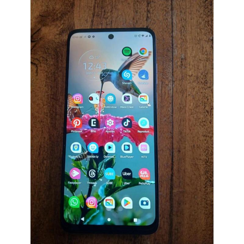 Celular Motorola G32 de 128 GB y 4 GB RAM - funcionando buen estado $350.0000 - 2/12