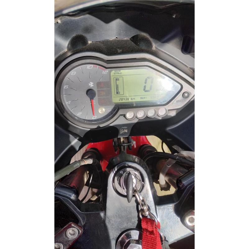 Bajaj Rouser 220 F Color Rojo Y Negro, 35000 Km, Único Dueño