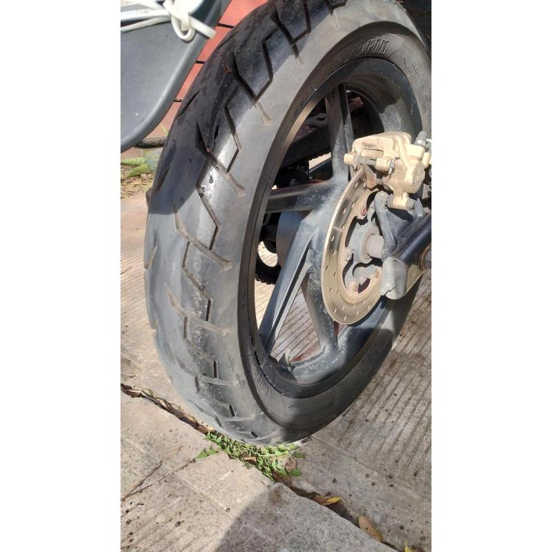Bajaj Rouser 220 F Color Rojo Y Negro, 35000 Km, Único Dueño - 6