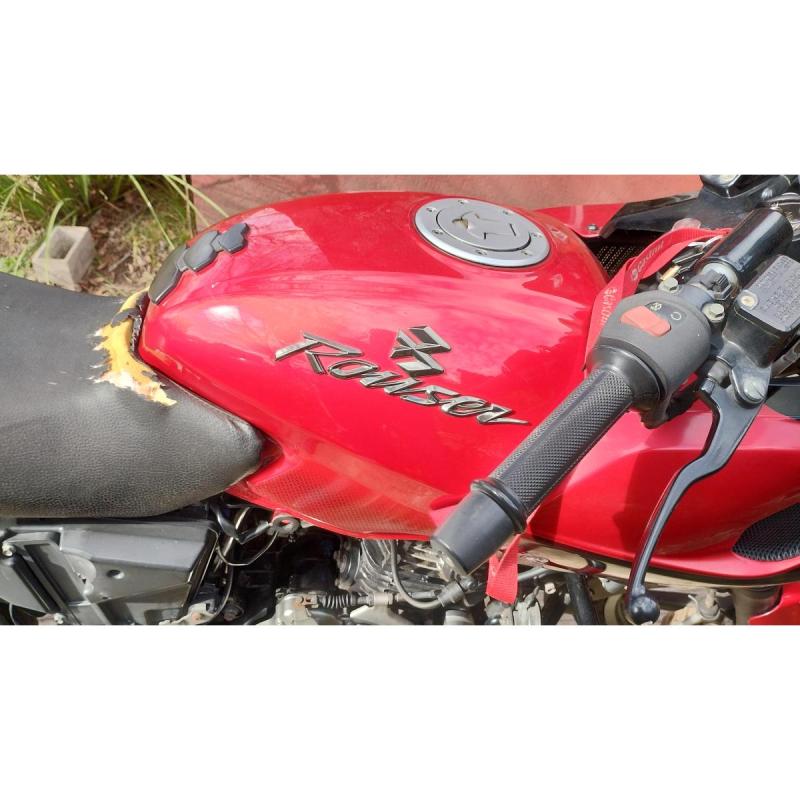Bajaj Rouser 220 F Color Rojo Y Negro, 35000 Km, Único Dueño - 11