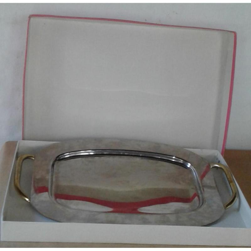 Fuente En Acero Inoxidable Grueso Con Asas Doradas En Caja Original