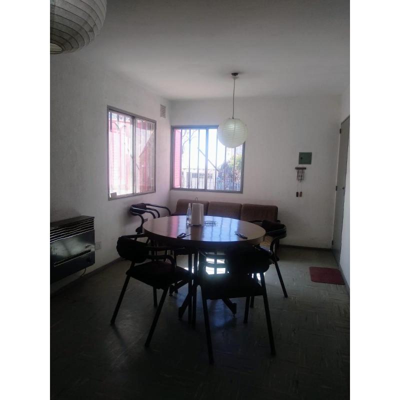 vendo casa 4 habitaciones en barrio jardin municipal menodza - 3