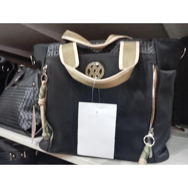 Carteras de cuero pequeñas...