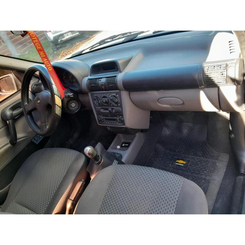 Chevrolet Corsa Classic - 7