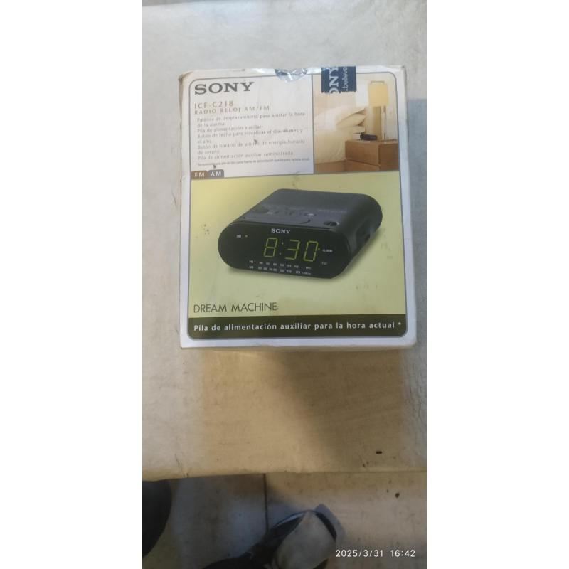 Vdo Radio Reloj Sony Nuevo