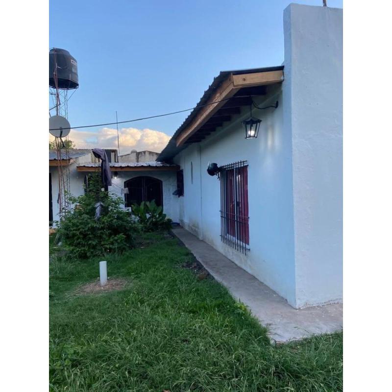 casa en el centro de la Reja 355 m2 - 2