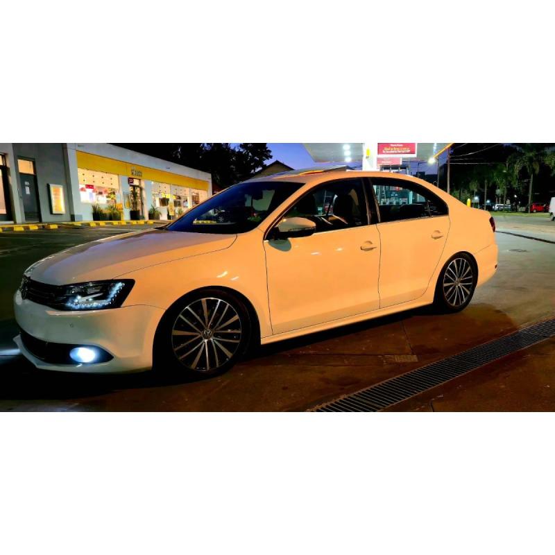 Volkswagen Vento 2.0 Sportline Tsi 200cv Bi-xenon - 7